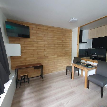 Le Cosy - Queen-Size, Full Equipe, Wifi, Parking Namur Exterior foto